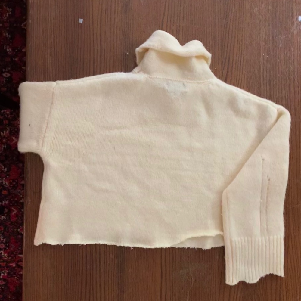 Urban Outfitters Cropped Sweater